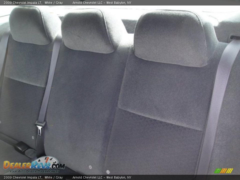2009 Chevrolet Impala LT White / Gray Photo #14