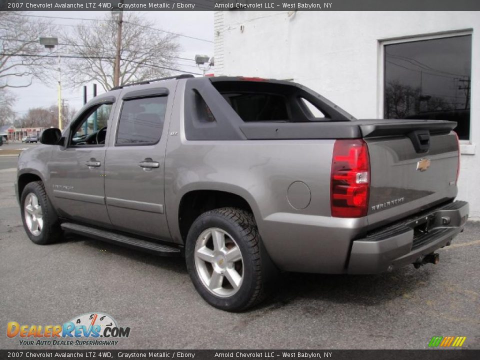 2007 Chevrolet Avalanche LTZ 4WD Graystone Metallic / Ebony Photo #4