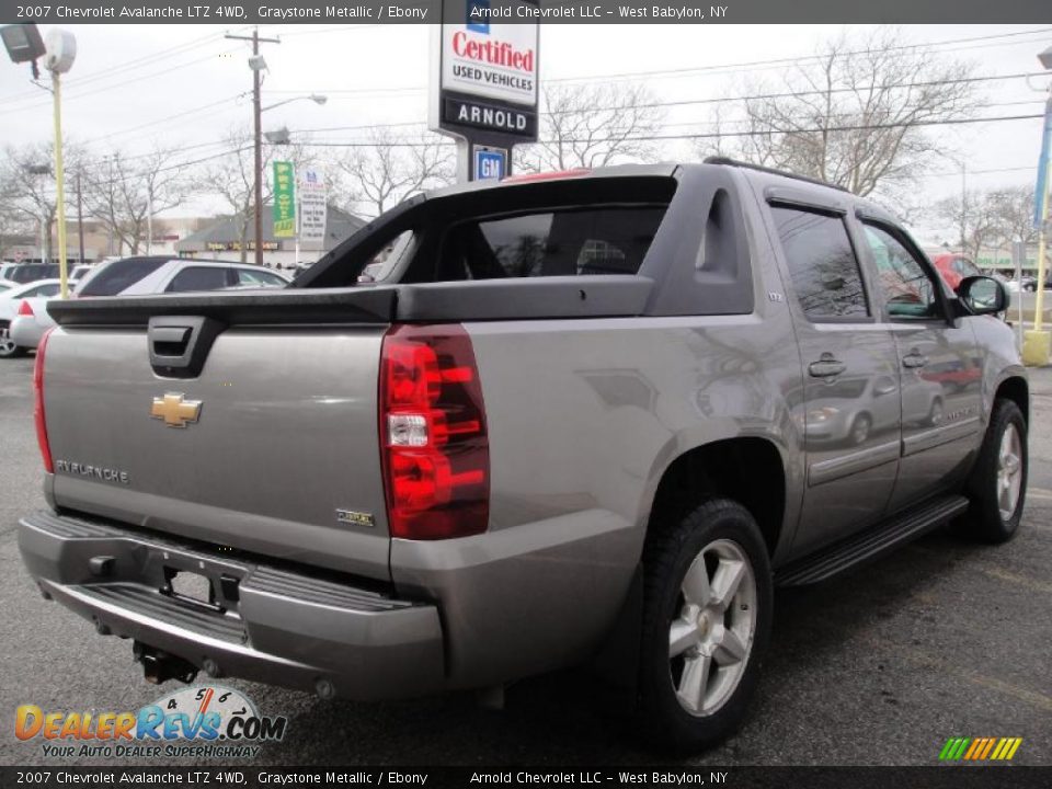 2007 Chevrolet Avalanche LTZ 4WD Graystone Metallic / Ebony Photo #6