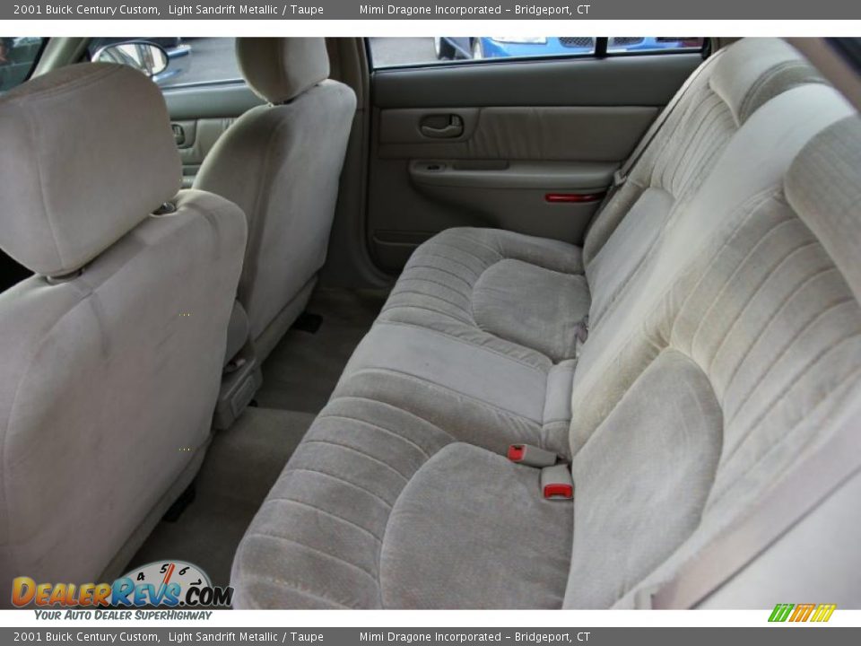 2001 Buick Century Custom Light Sandrift Metallic / Taupe Photo #10
