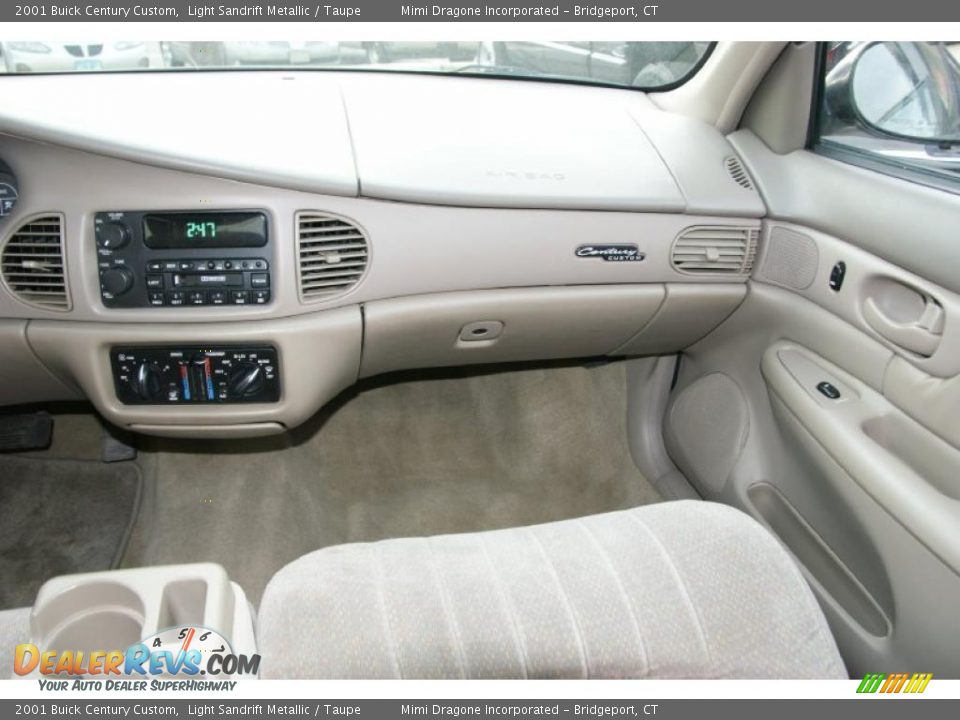 2001 Buick Century Custom Light Sandrift Metallic / Taupe Photo #13
