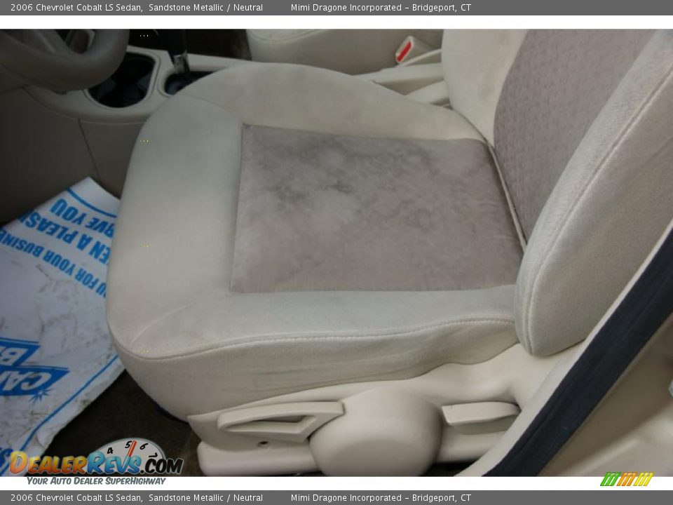 2006 Chevrolet Cobalt LS Sedan Sandstone Metallic / Neutral Photo #9