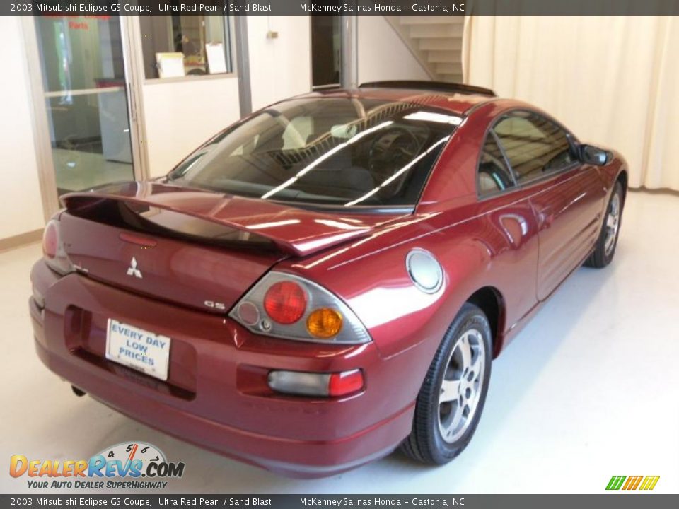 2003 Mitsubishi Eclipse GS Coupe Ultra Red Pearl / Sand Blast Photo #4