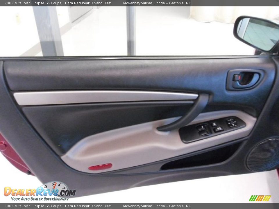 2003 Mitsubishi Eclipse GS Coupe Ultra Red Pearl / Sand Blast Photo #10