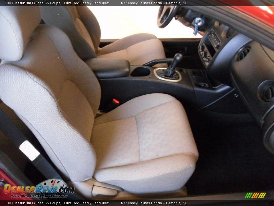 2003 Mitsubishi Eclipse GS Coupe Ultra Red Pearl / Sand Blast Photo #15