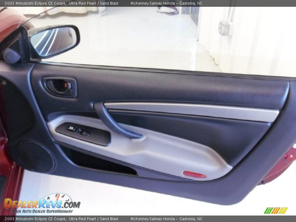 2003 Mitsubishi Eclipse GS Coupe Ultra Red Pearl / Sand Blast Photo #17