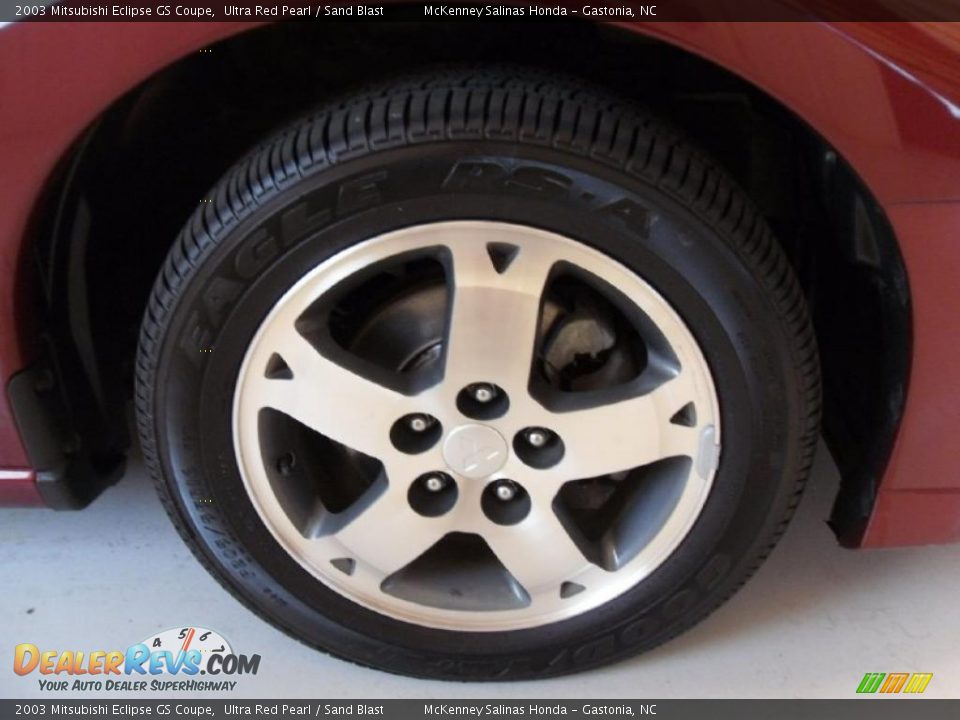 2003 Mitsubishi Eclipse GS Coupe Ultra Red Pearl / Sand Blast Photo #25