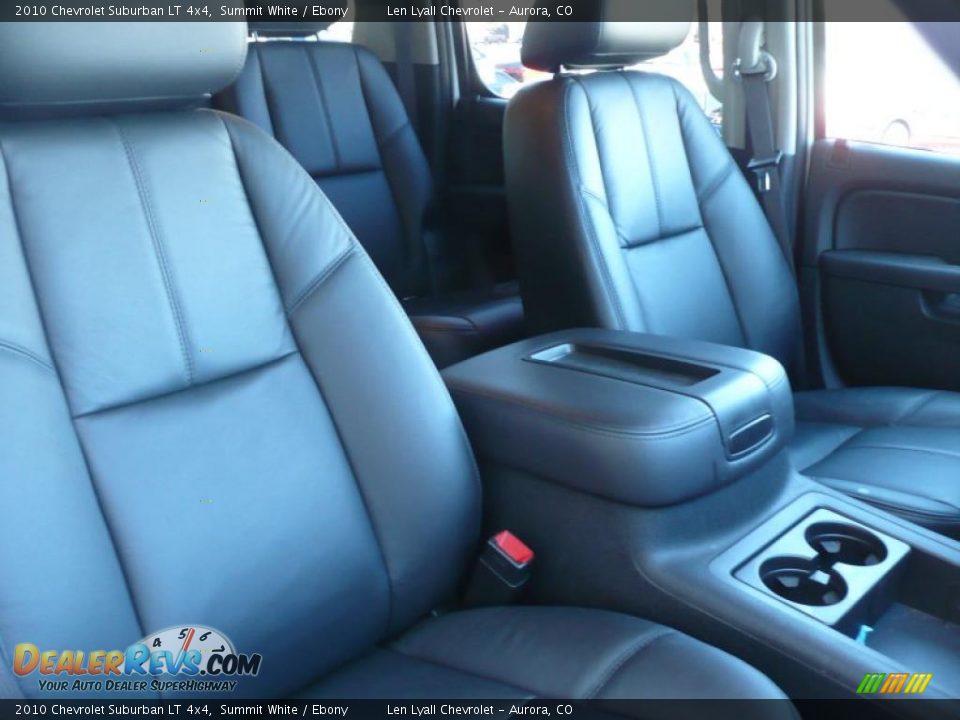 2010 Chevrolet Suburban LT 4x4 Summit White / Ebony Photo #17
