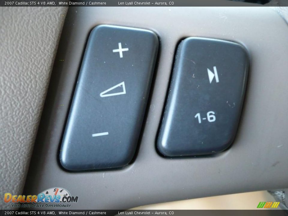 2007 Cadillac STS 4 V8 AWD White Diamond / Cashmere Photo #27