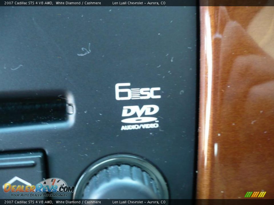 2007 Cadillac STS 4 V8 AWD White Diamond / Cashmere Photo #31