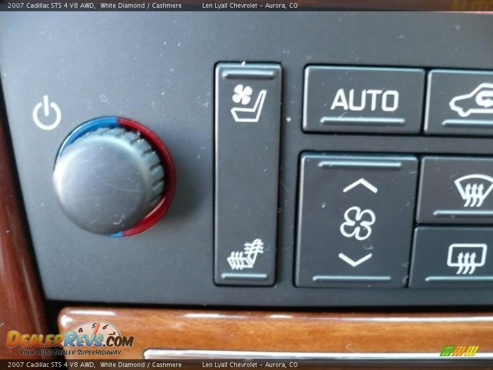 2007 Cadillac STS 4 V8 AWD White Diamond / Cashmere Photo #34
