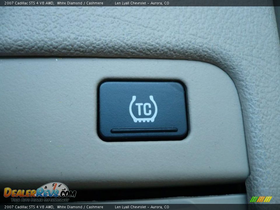 2007 Cadillac STS 4 V8 AWD White Diamond / Cashmere Photo #35