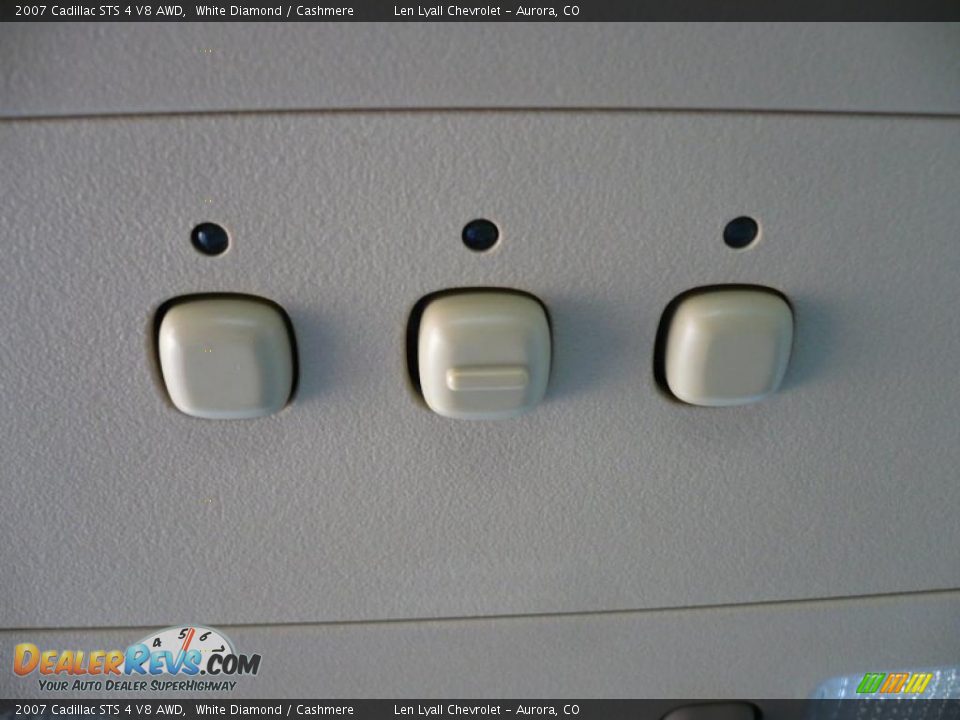 2007 Cadillac STS 4 V8 AWD White Diamond / Cashmere Photo #36