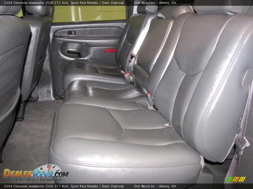 2004 Chevrolet Avalanche 1500 Z71 4x4 Sport Red Metallic / Dark Charcoal Photo #12