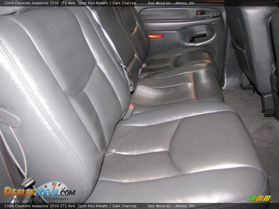 2004 Chevrolet Avalanche 1500 Z71 4x4 Sport Red Metallic / Dark Charcoal Photo #13