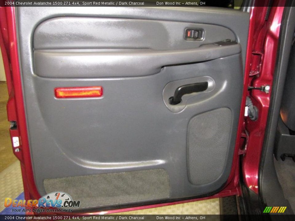 2004 Chevrolet Avalanche 1500 Z71 4x4 Sport Red Metallic / Dark Charcoal Photo #16