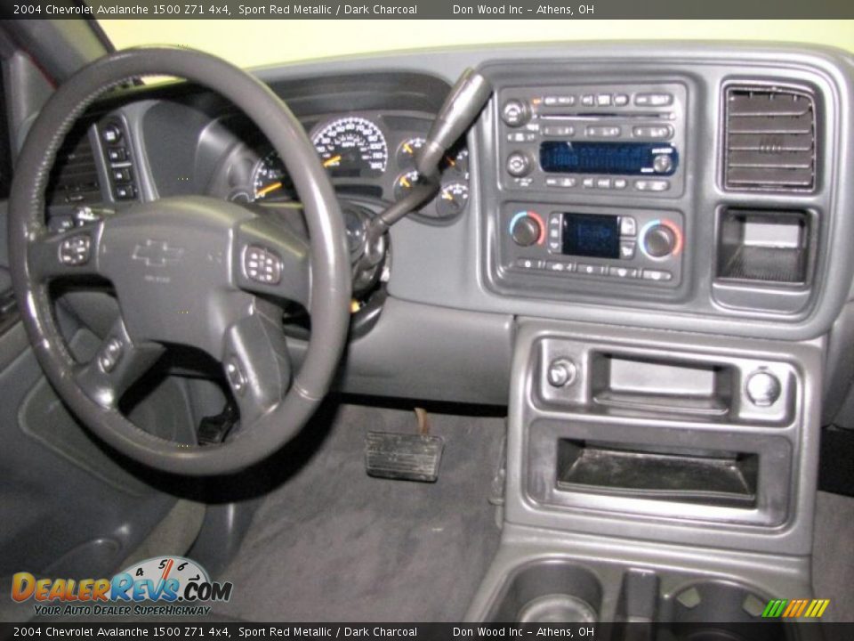 2004 Chevrolet Avalanche 1500 Z71 4x4 Sport Red Metallic / Dark Charcoal Photo #19