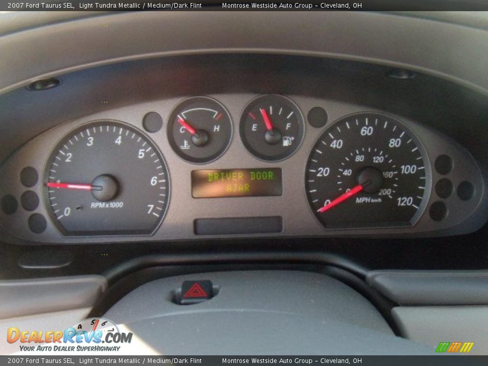 2007 Ford Taurus SEL Light Tundra Metallic / Medium/Dark Flint Photo #20