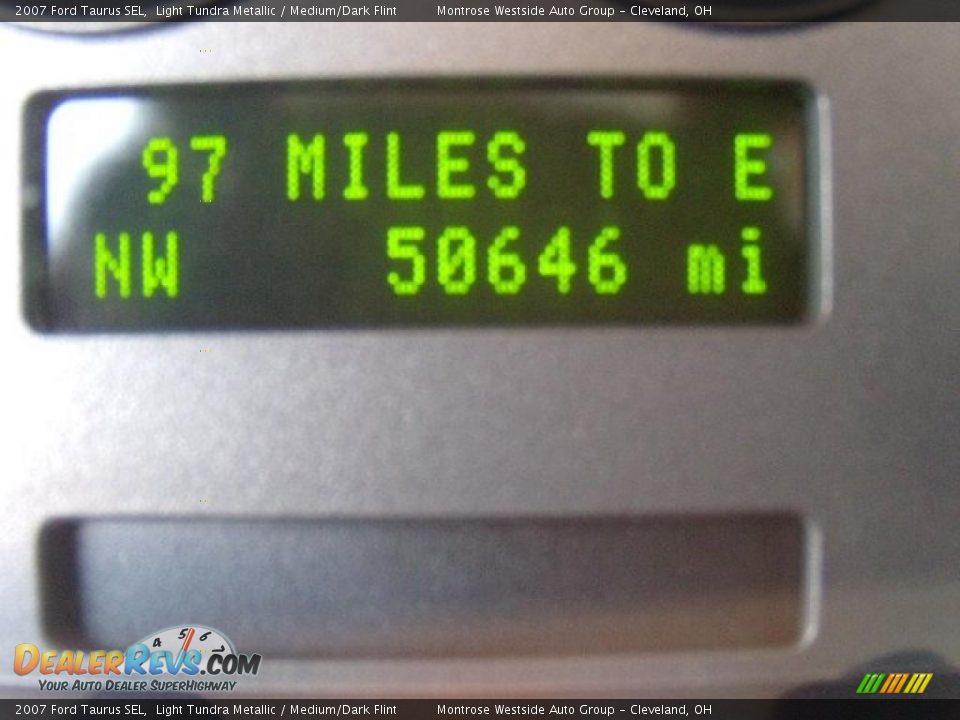 2007 Ford Taurus SEL Light Tundra Metallic / Medium/Dark Flint Photo #21