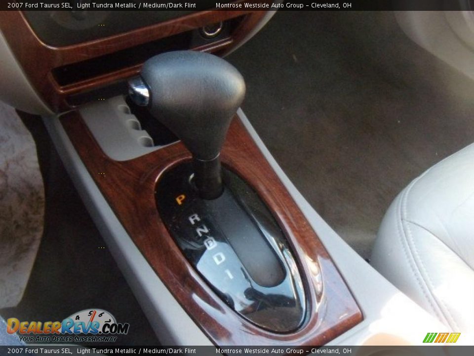 2007 Ford Taurus SEL Light Tundra Metallic / Medium/Dark Flint Photo #23