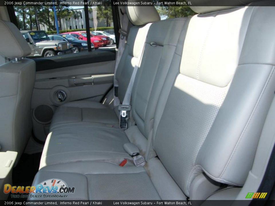 2006 Jeep Commander Limited Inferno Red Pearl / Khaki Photo #24