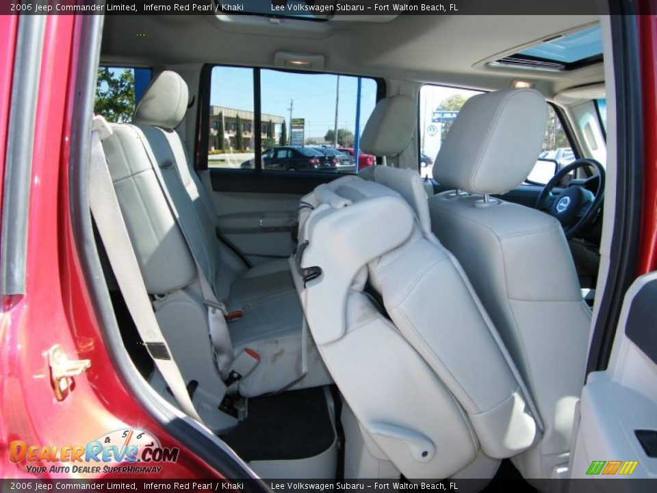 2006 Jeep Commander Limited Inferno Red Pearl / Khaki Photo #31