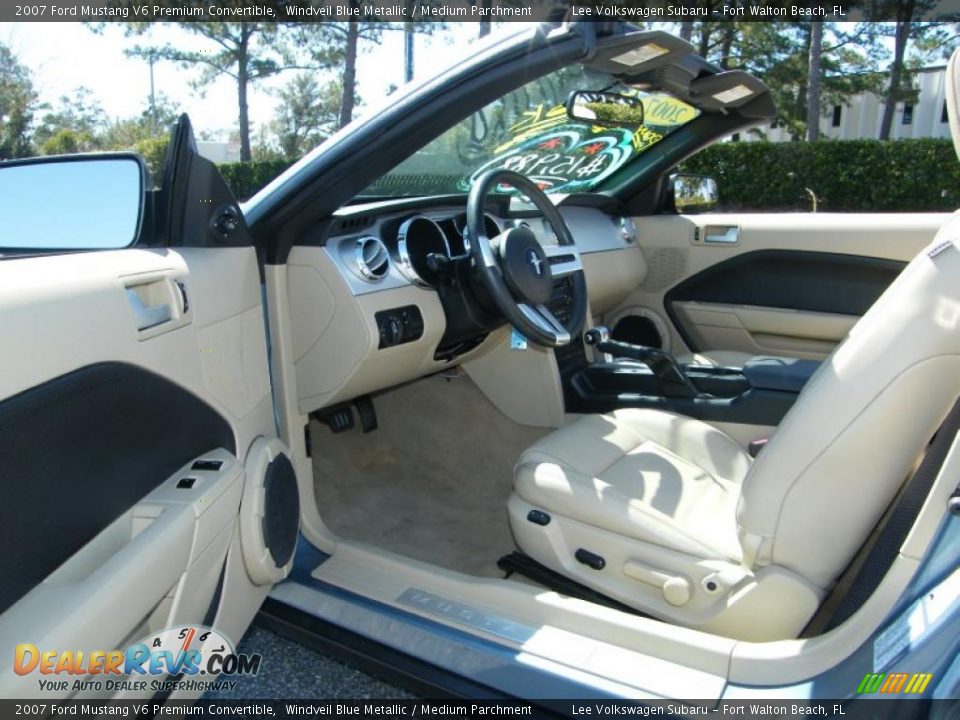 2007 Ford Mustang V6 Premium Convertible Windveil Blue Metallic / Medium Parchment Photo #20