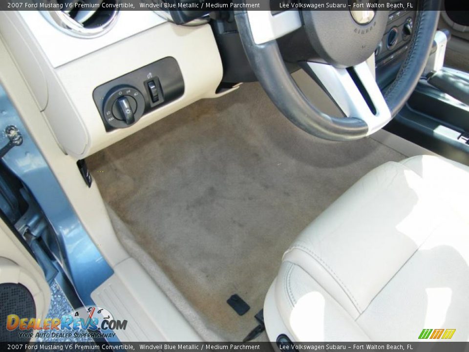 2007 Ford Mustang V6 Premium Convertible Windveil Blue Metallic / Medium Parchment Photo #23
