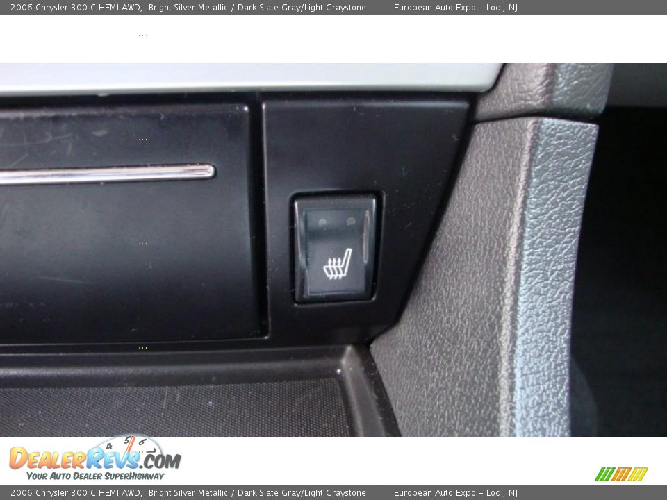 2006 Chrysler 300 C HEMI AWD Bright Silver Metallic / Dark Slate Gray/Light Graystone Photo #12
