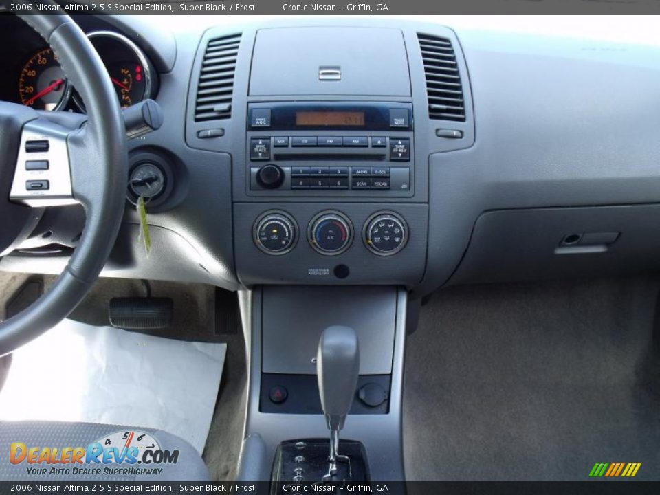 2006 Nissan Altima 2.5 S Special Edition Super Black / Frost Photo #17