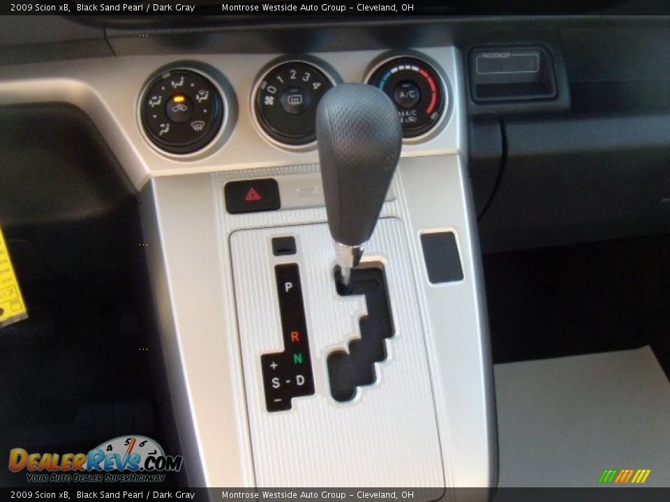 2009 Scion xB Black Sand Pearl / Dark Gray Photo #21