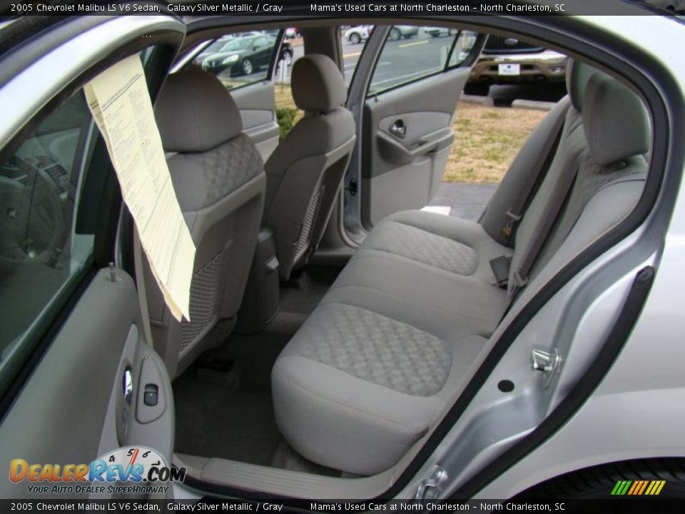 2005 Chevrolet Malibu LS V6 Sedan Galaxy Silver Metallic / Gray Photo #13
