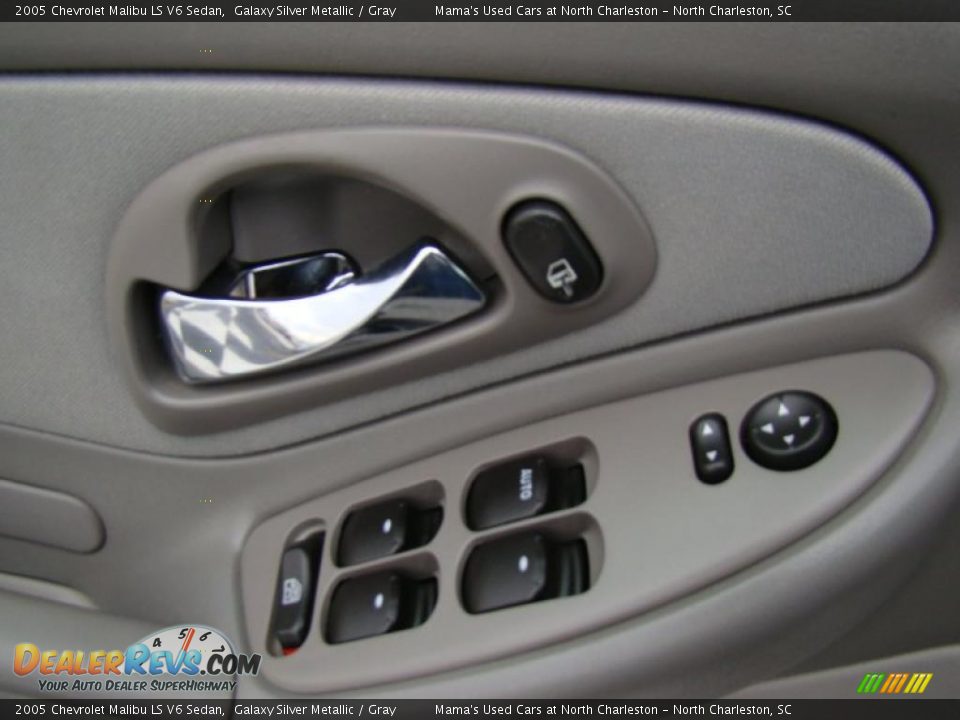 2005 Chevrolet Malibu LS V6 Sedan Galaxy Silver Metallic / Gray Photo #21