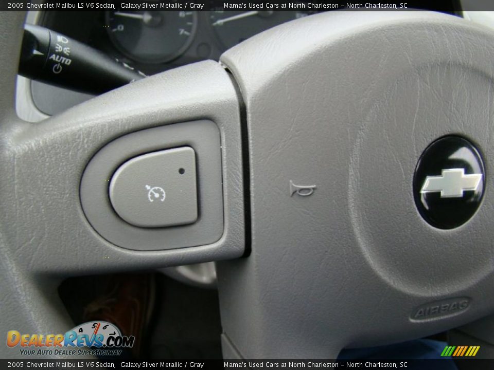 2005 Chevrolet Malibu LS V6 Sedan Galaxy Silver Metallic / Gray Photo #25