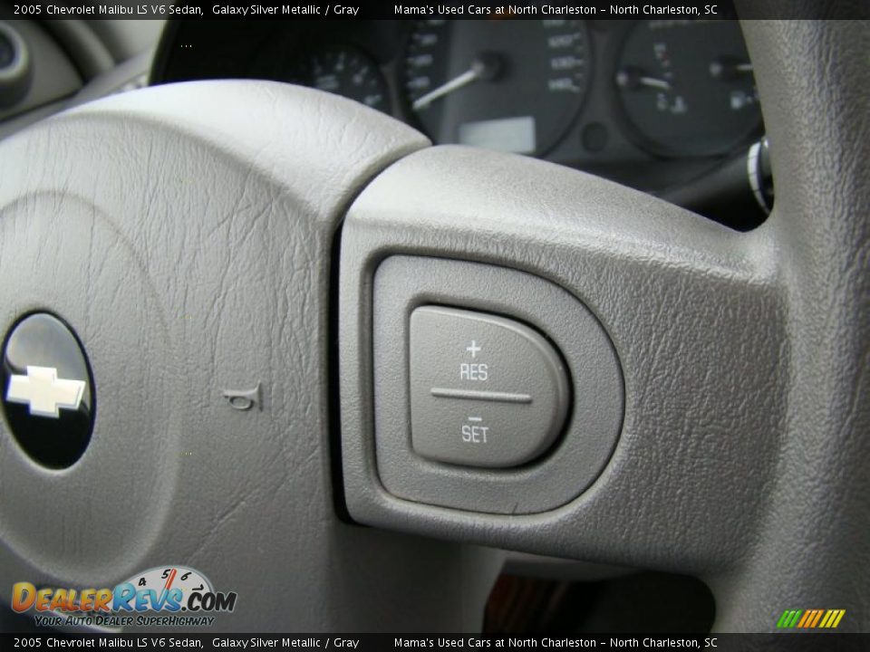 2005 Chevrolet Malibu LS V6 Sedan Galaxy Silver Metallic / Gray Photo #26