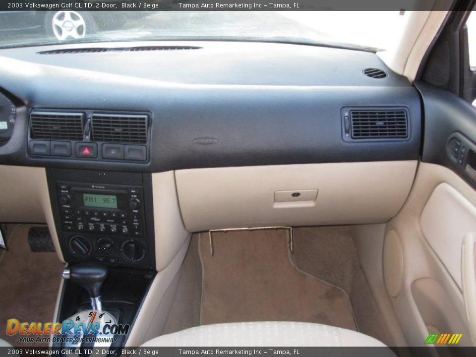 2003 Volkswagen Golf GL TDI 2 Door Black / Beige Photo #26