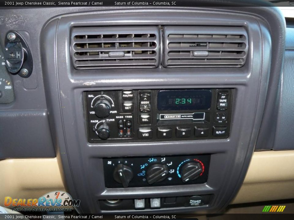 2001 Jeep Cherokee Classic Sienna Pearlcoat / Camel Photo #28