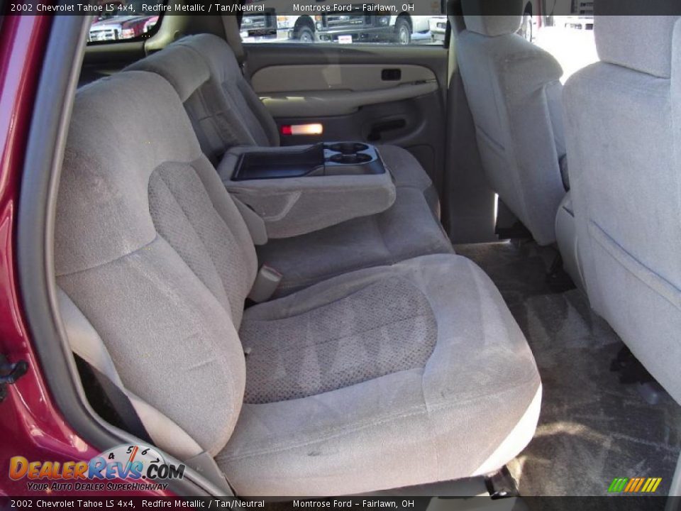 2002 Chevrolet Tahoe LS 4x4 Redfire Metallic / Tan/Neutral Photo #15