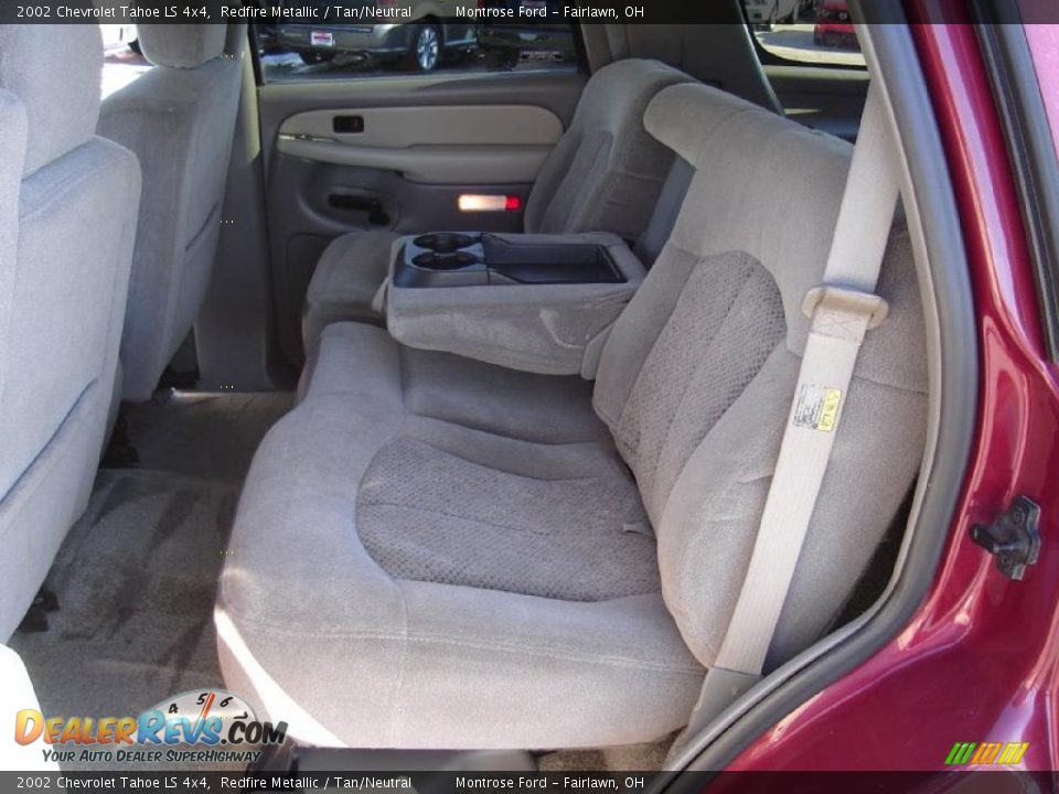 2002 Chevrolet Tahoe LS 4x4 Redfire Metallic / Tan/Neutral Photo #16