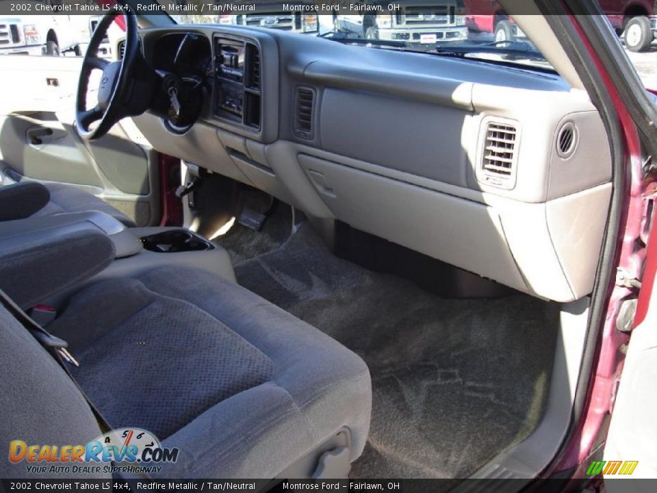 2002 Chevrolet Tahoe LS 4x4 Redfire Metallic / Tan/Neutral Photo #23