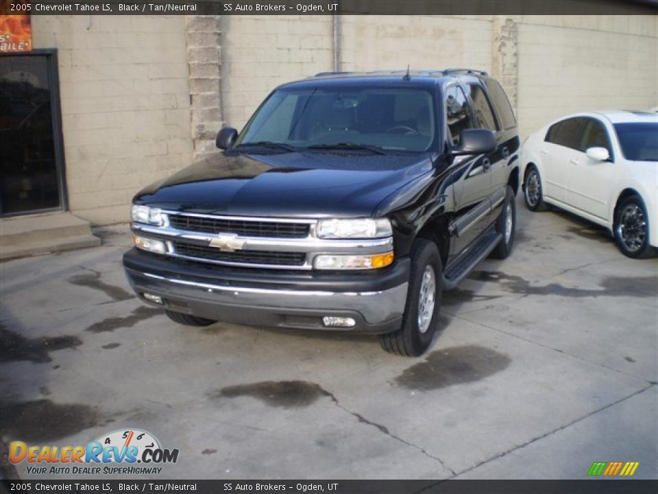 2005 Chevrolet Tahoe LS Black / Tan/Neutral Photo #2