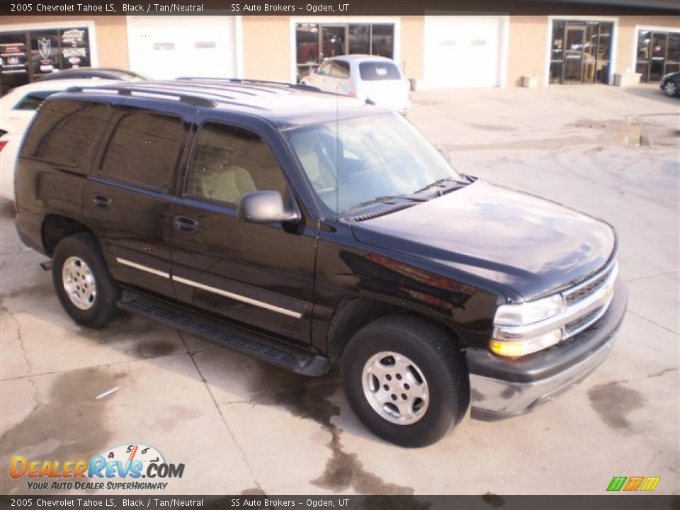 2005 Chevrolet Tahoe LS Black / Tan/Neutral Photo #3