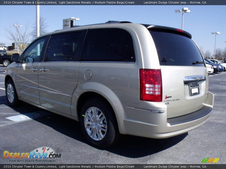 2010 Chrysler Town & Country Limited Light Sandstone Metallic / Medium Pebble Beige/Cream Photo #2