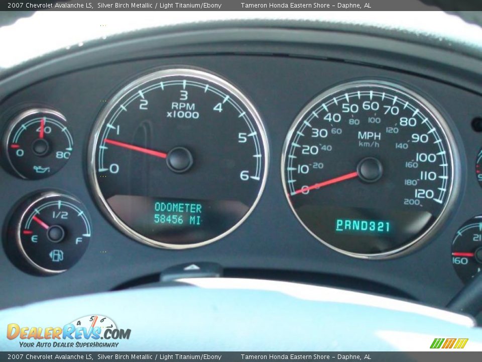 2007 Chevrolet Avalanche LS Silver Birch Metallic / Light Titanium/Ebony Photo #15