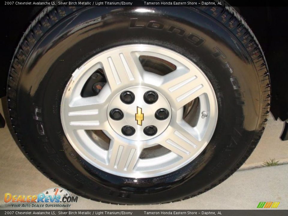2007 Chevrolet Avalanche LS Silver Birch Metallic / Light Titanium/Ebony Photo #24