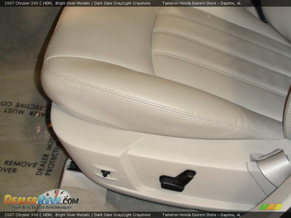 2007 Chrysler 300 C HEMI Bright Silver Metallic / Dark Slate Gray/Light Graystone Photo #14