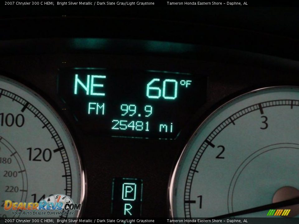 2007 Chrysler 300 C HEMI Bright Silver Metallic / Dark Slate Gray/Light Graystone Photo #17
