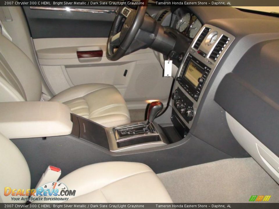 2007 Chrysler 300 C HEMI Bright Silver Metallic / Dark Slate Gray/Light Graystone Photo #26