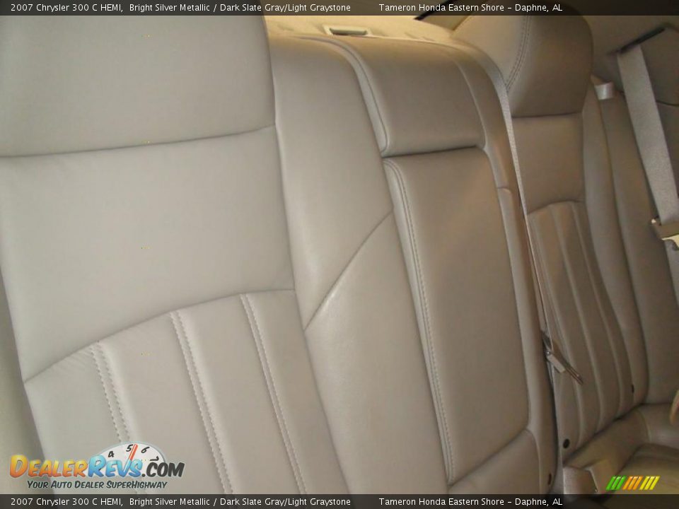 2007 Chrysler 300 C HEMI Bright Silver Metallic / Dark Slate Gray/Light Graystone Photo #32