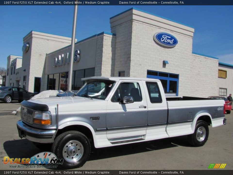1997 Ford F250 XLT Extended Cab 4x4 Oxford White / Medium Graphite Photo #1